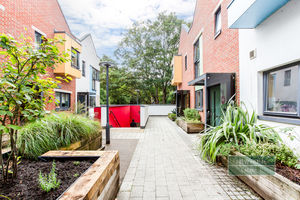 Photo 1- click for photo gallery